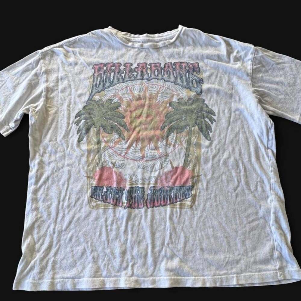 Billabong Men's White and Cream T-shirt